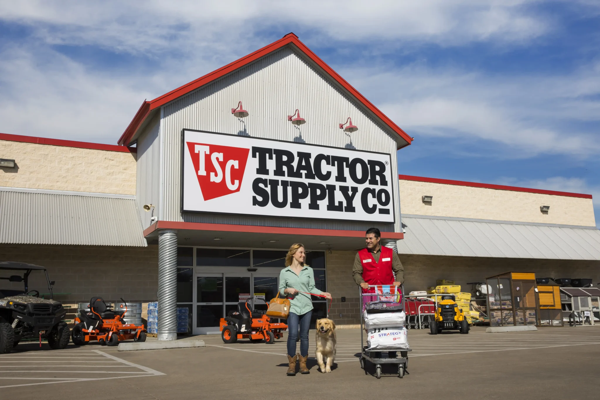 Tractor Supply: Free Halloween Event for Pets on Oct 10